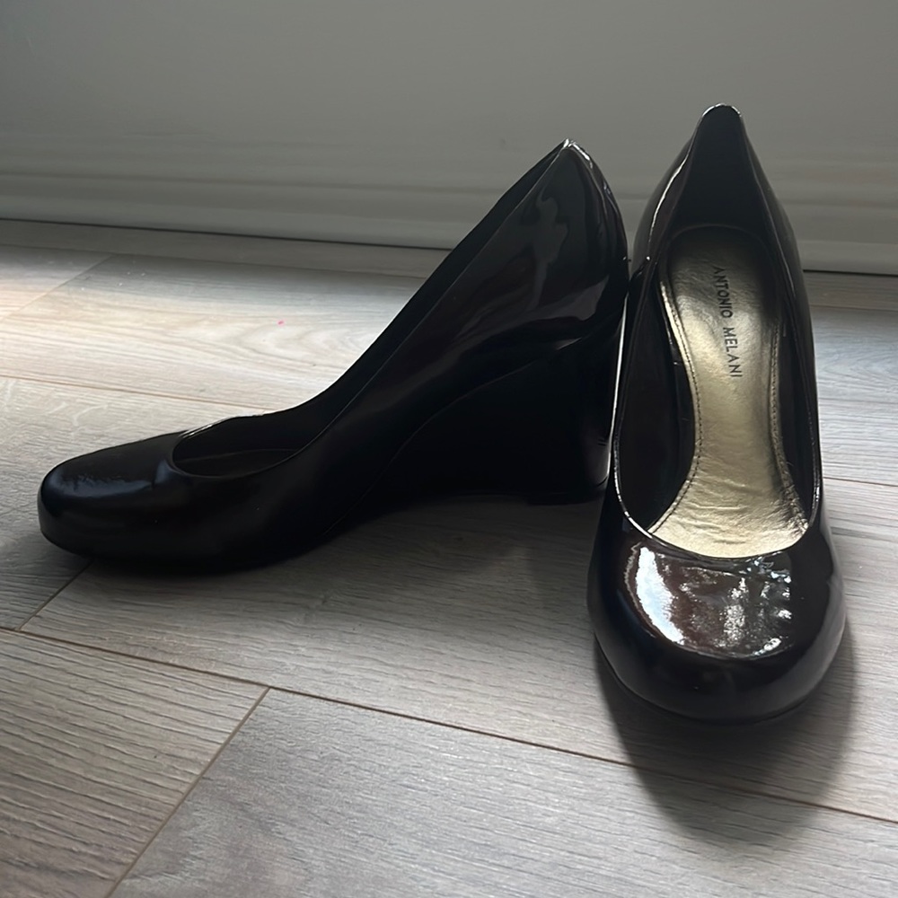 Wedge pumps Maroon/brown color. Some scuff marks on heels - please see pictures.